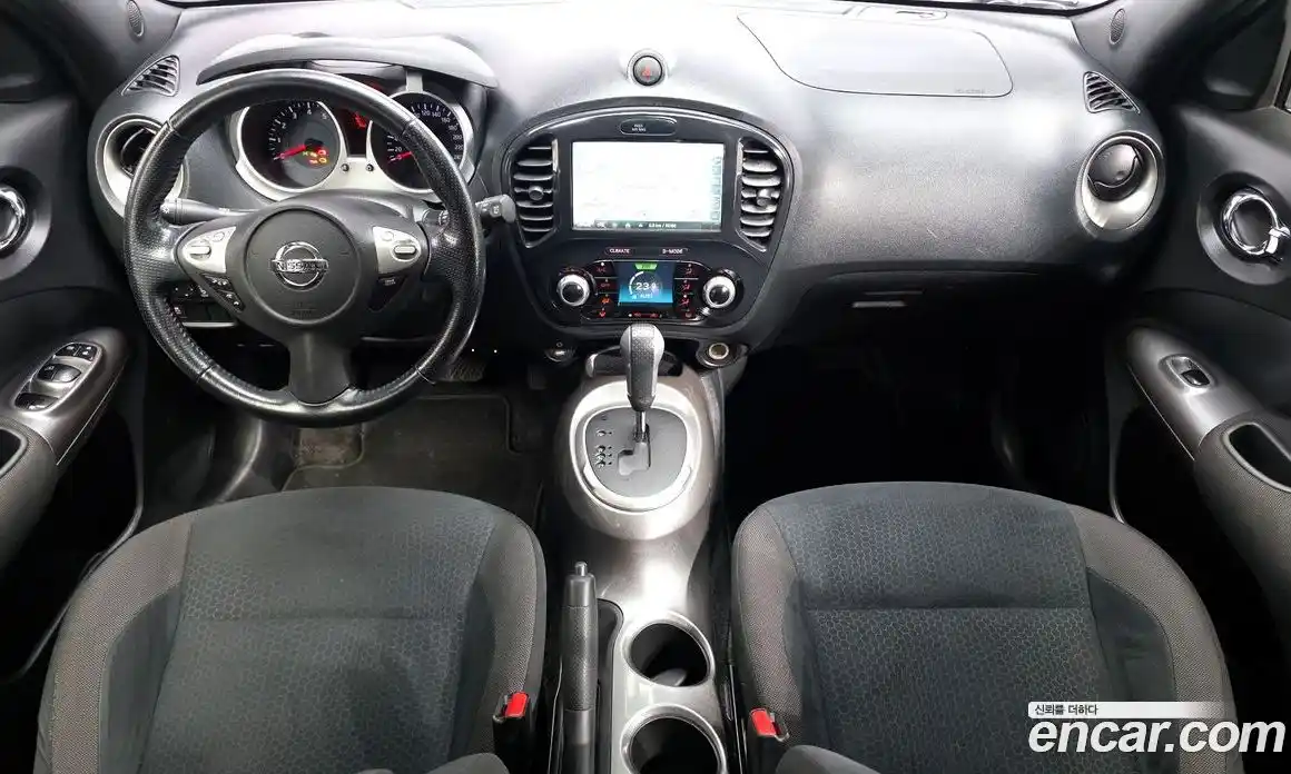 Nissan Juke 2014 1.6 Автомат в Москве № 342587, фото 18