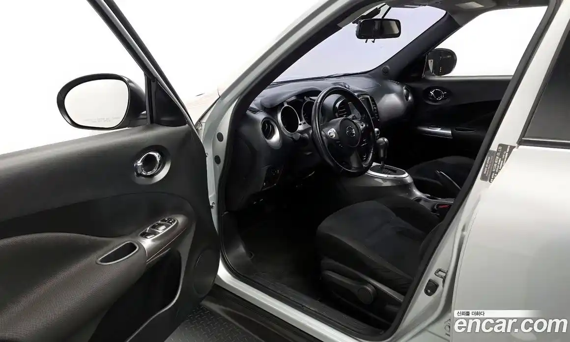 Nissan Juke 2014 1.6 Автомат в Москве № 342587, фото 5