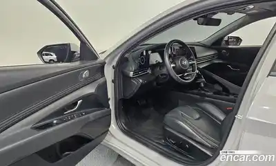 Hyundai Avante 2024 1.6 Автомат в Москве № 356699, миниатюра 10