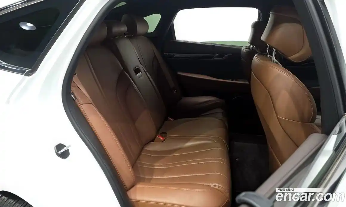 Genesis G80 2022 2.5 Автомат в Москве № 364412, фото 12