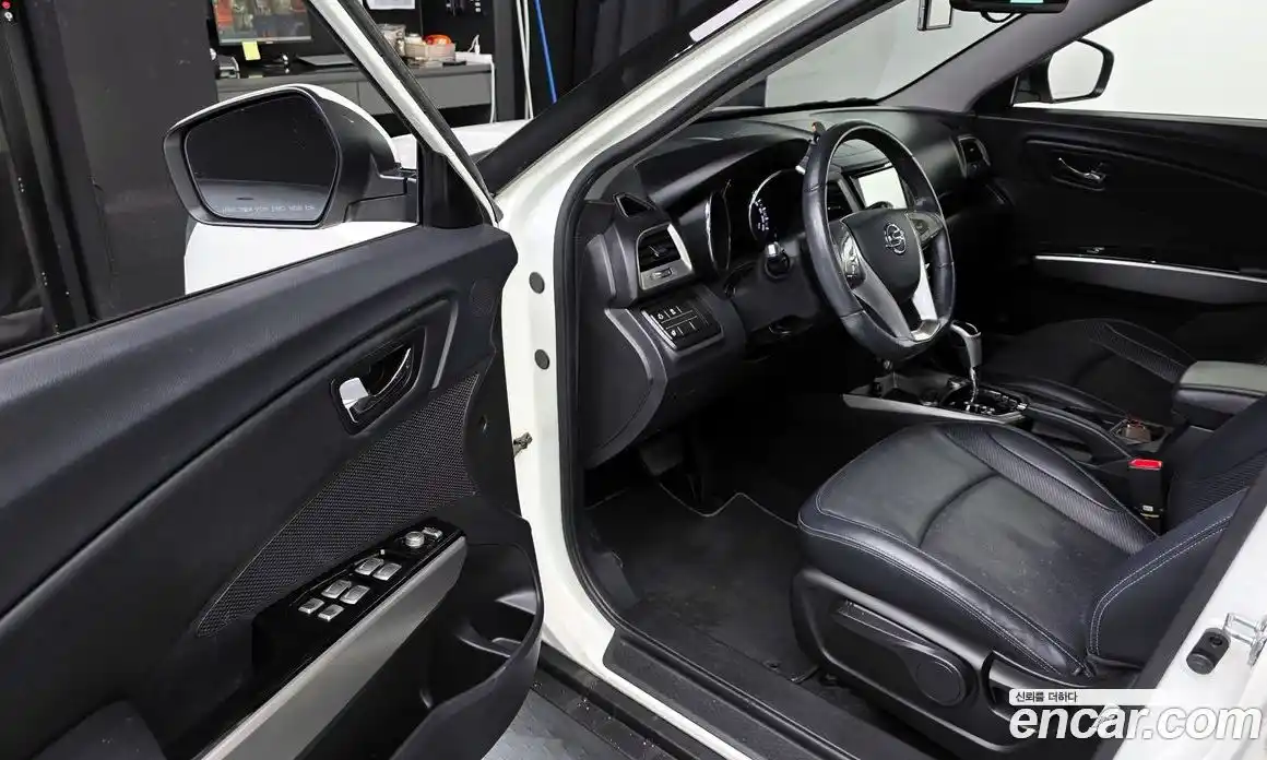 SsangYong TIBOLI 2016 1.6 Автомат в Москве № 367586, фото 10