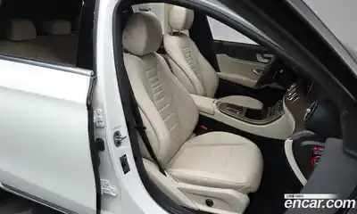 Mercedes-Benz E-Class 2022 2.0 Автомат в Москве № 371896, миниатюра 11