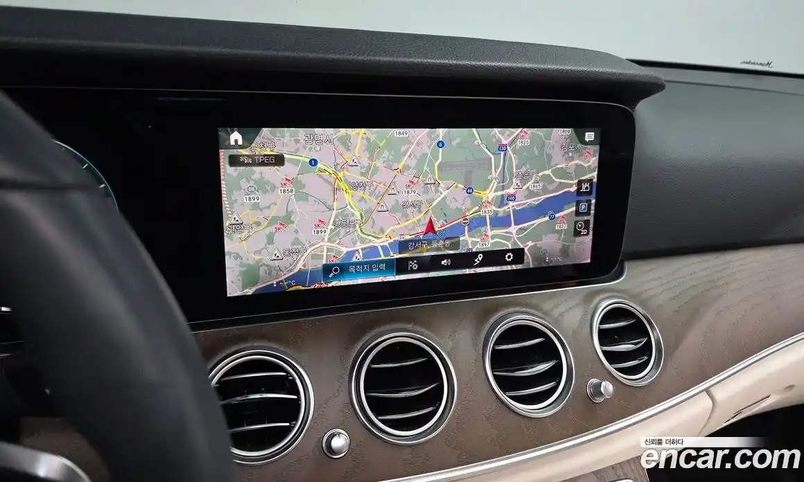 Mercedes-Benz E-Class 2022 2.0 Автомат в Москве № 371896, фото 14