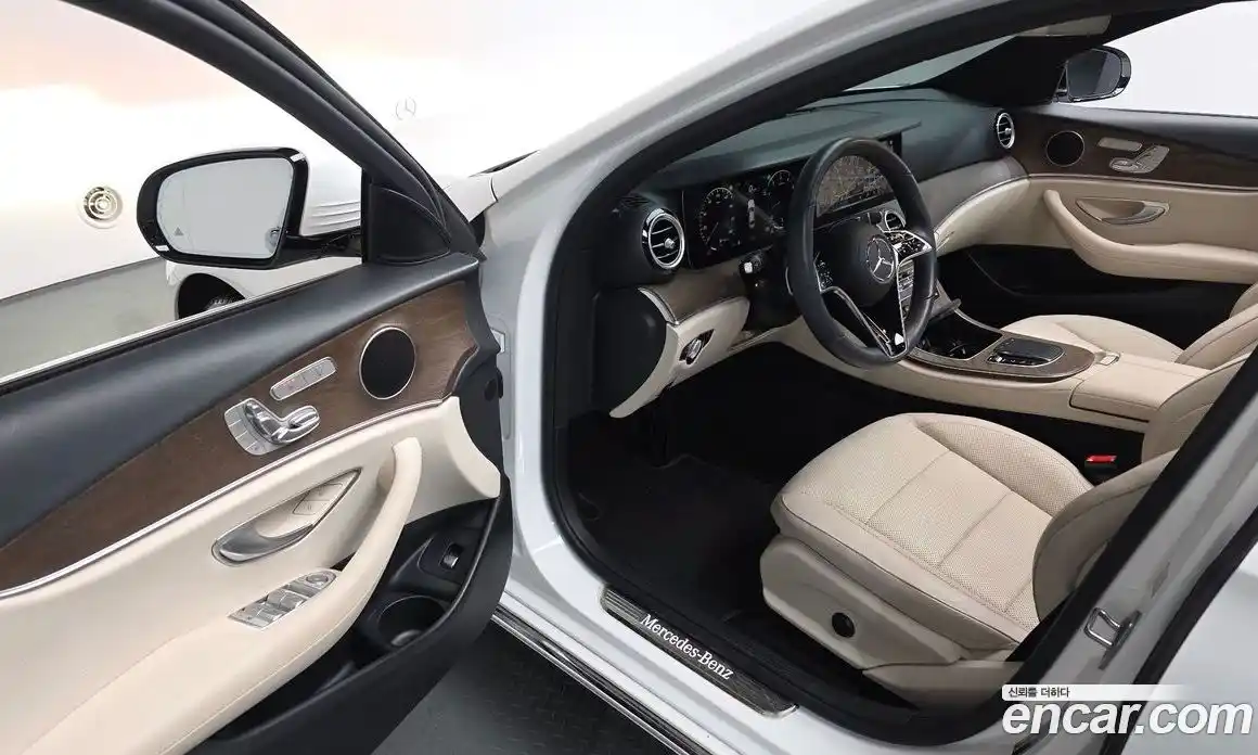 Mercedes-Benz E-Class 2022 2.0 Автомат в Москве № 371896, фото 9