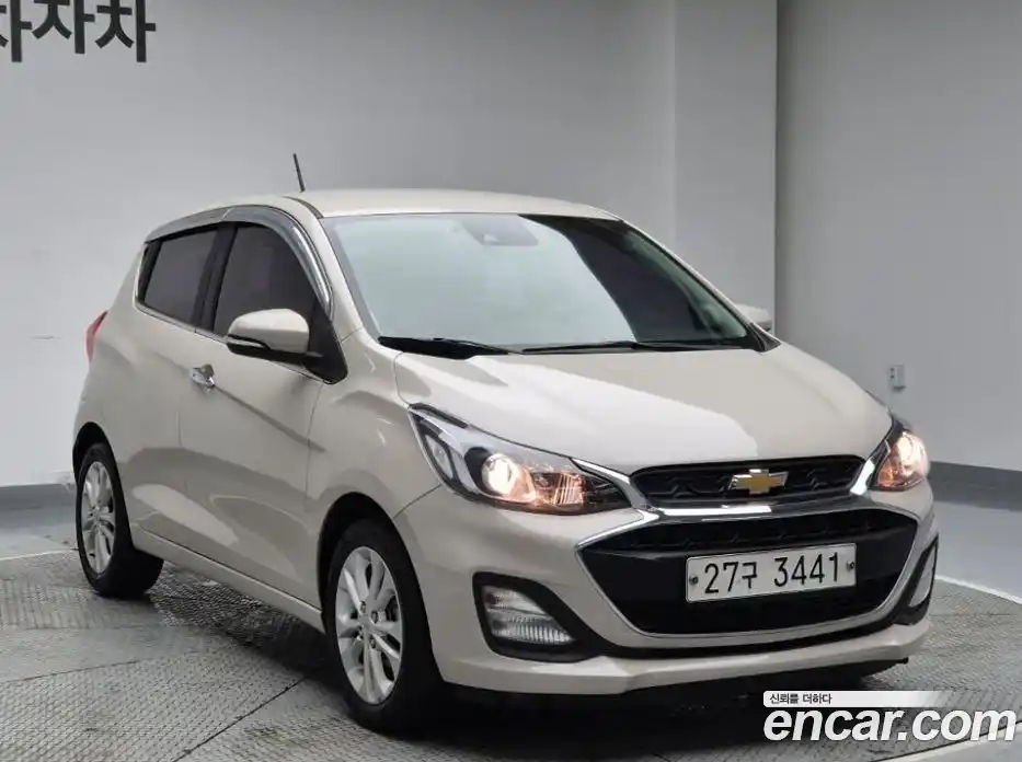 Chevrolet Spark 2019 1.0 Автомат в Москве № 37192, фото 4