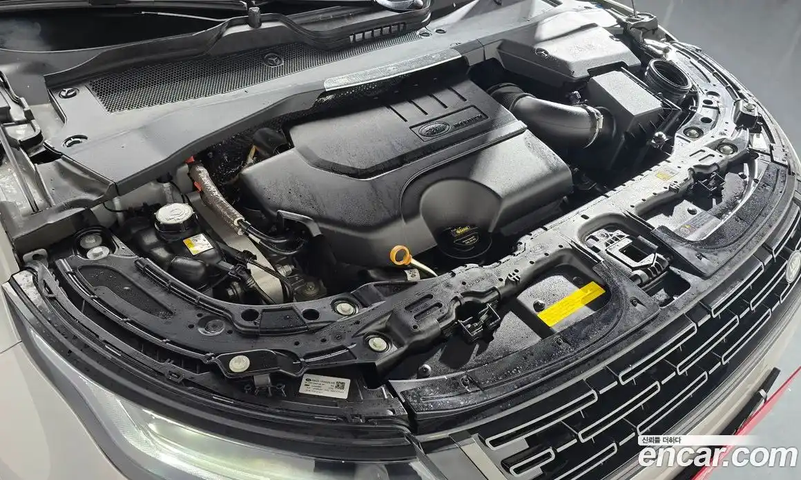 Land Rover Range-Rover Evoque 2025 2.0 Автомат в Москве № 374660, фото 5