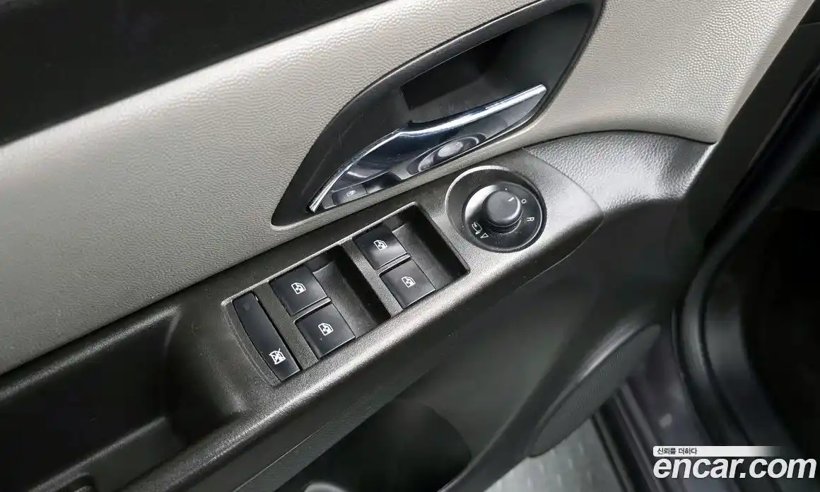 Chevrolet Cruze 2014 1.8 Автомат в Москве № 37514, фото 1