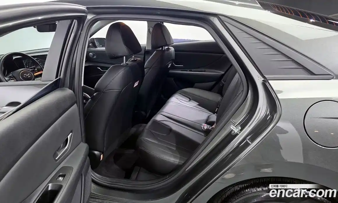 Hyundai Avante 2021 1.6 Автомат в Москве № 382915, фото 11