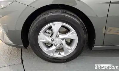 Hyundai Avante 2021 1.6 Автомат в Москве № 382915, миниатюра 5