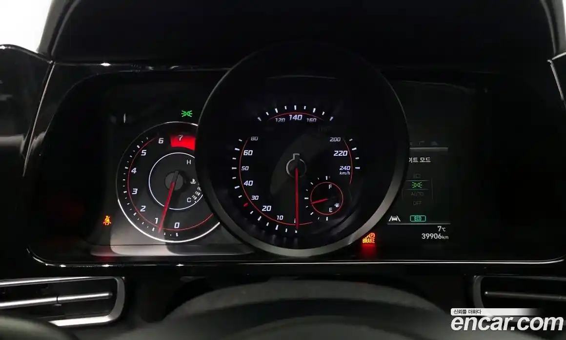 Hyundai Avante 2021 1.6 Автомат в Москве № 382915, фото 8