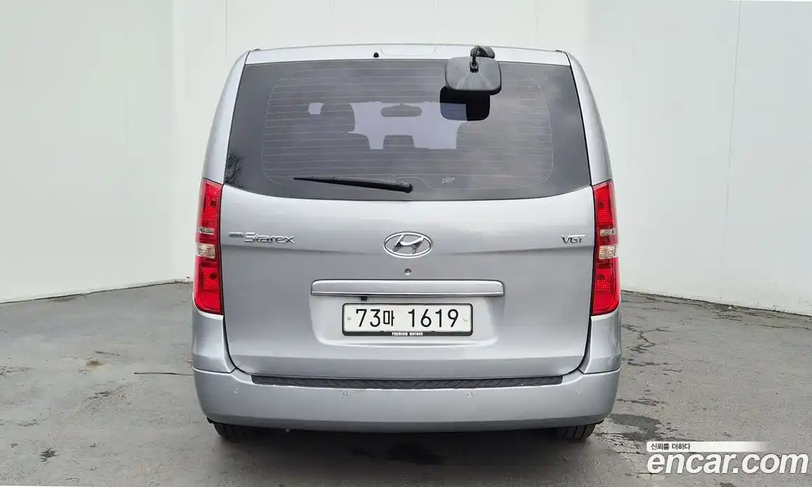 Hyundai Starex 2015 2.5 Автомат в Москве № 399837, фото 20