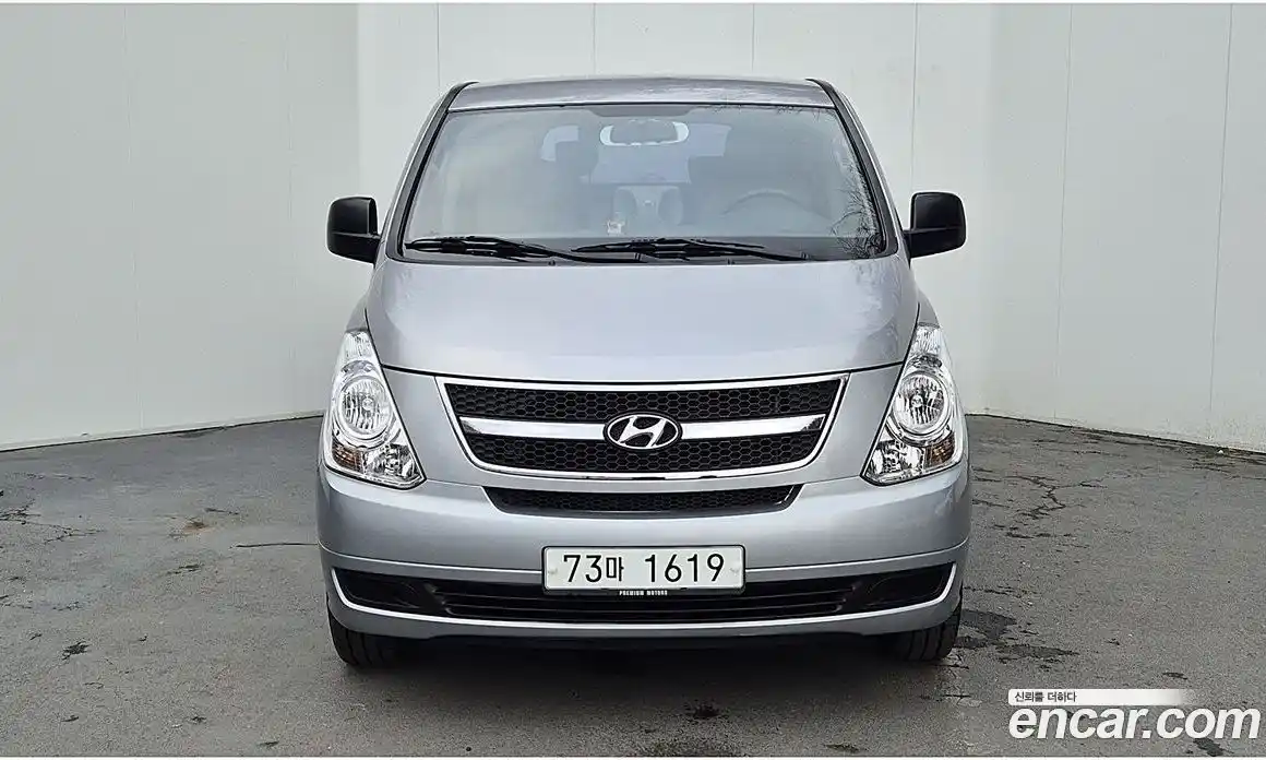 Hyundai Starex 2015 2.5 Автомат в Москве № 399837, фото 3