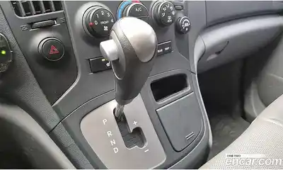 Hyundai Starex 2015 2.5 Автомат в Москве № 399837, миниатюра 9