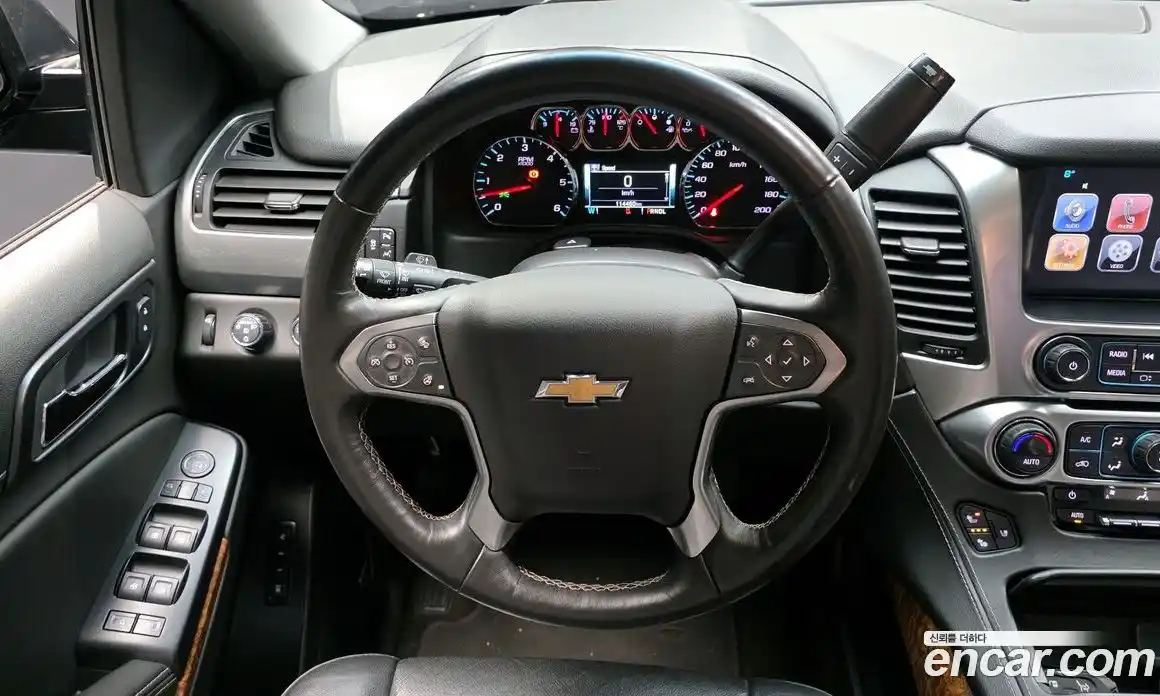 Chevrolet Surburban 2017 5.3 Автомат в Москве № 403900, фото 13