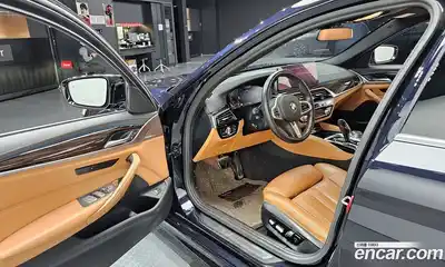 BMW 5-Series 2021 2.0 Автомат в Москве № 408364, миниатюра 11