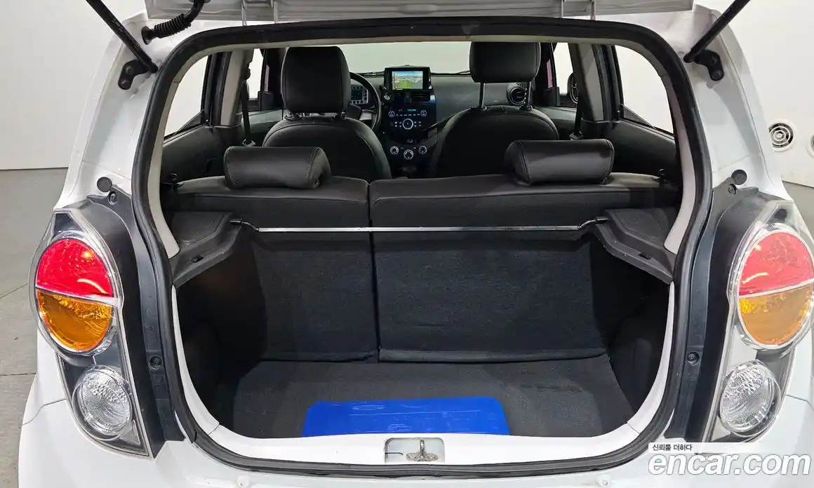 Chevrolet Spark 2012 1.0 Автомат в Москве № 42357, фото 4