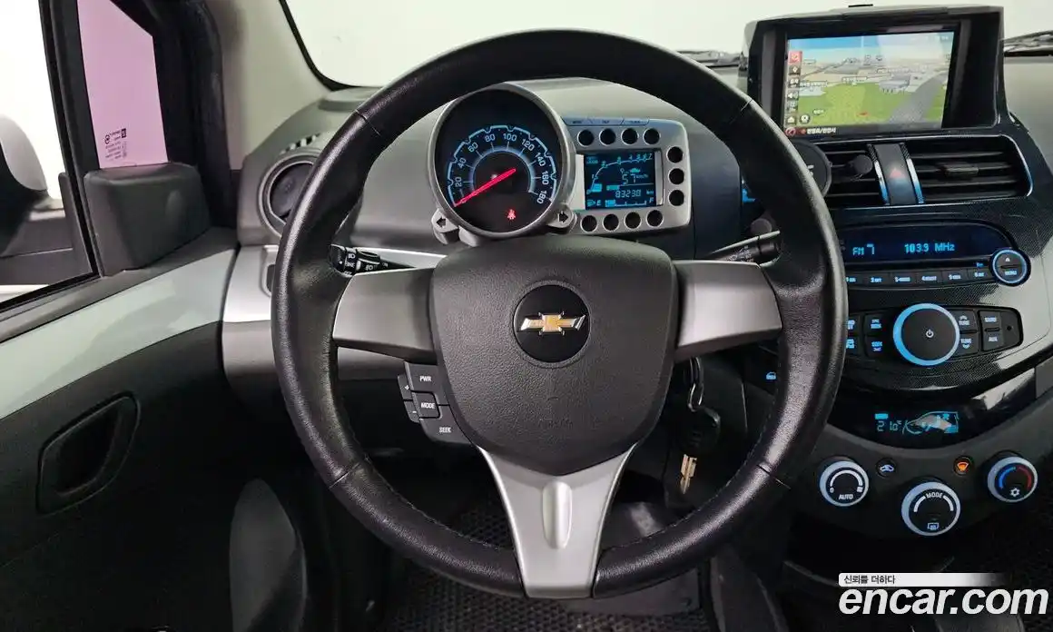 Chevrolet Spark 2012 1.0 Автомат в Москве № 42357, фото 6