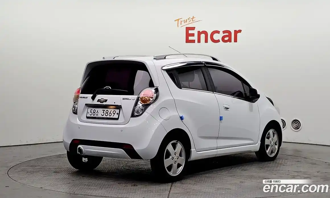 Chevrolet Spark 2012 1.0 Автомат в Москве № 42357, фото 8