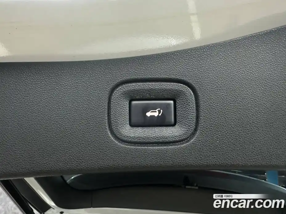 Renault QM6 2023 2.0 Автомат в Москве № 424175, фото 15