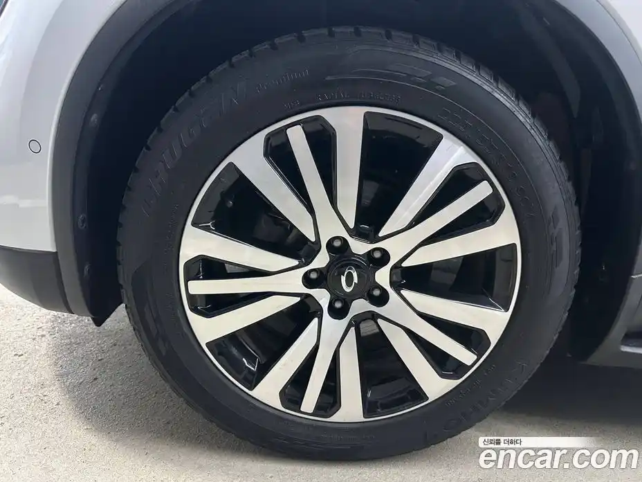 Renault QM6 2023 2.0 Автомат в Москве № 424175, фото 17