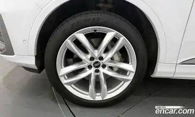 Audi Q7 2023 3.0 Автомат в Москве № 428583, миниатюра 5