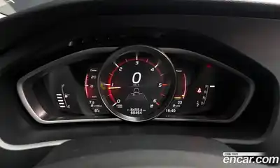 Volvo V40 2019 2.0 Автомат в Москве № 430026, миниатюра 8