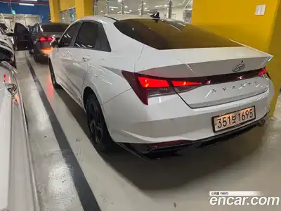 Hyundai Avante 2023 1.6 Автомат в Москве № 449545, миниатюра 2