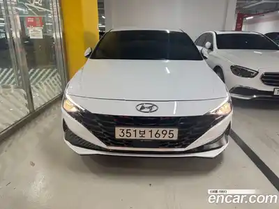 Hyundai Avante 2023 1.6 Автомат в Москве № 449545, миниатюра 3
