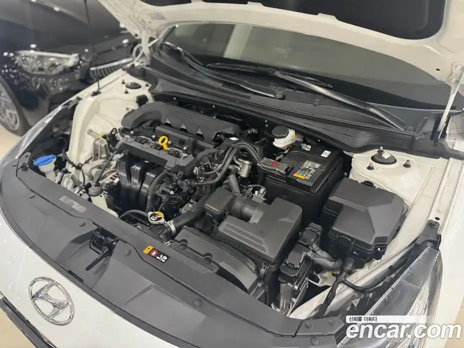 Hyundai Avante 2023 1.6 Автомат в Москве № 449545, фото 6