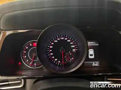 Hyundai Avante 2023 1.6 Автомат в Москве № 449545, миниатюра 8