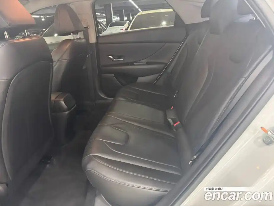 Hyundai Avante 2023 1.6 Автомат в Москве № 449545, фото 10