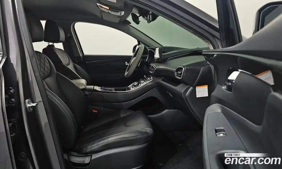 Hyundai Santa Fe 2022 1.6 Автомат в Москве № 450368, фото 10