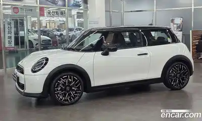 Mini Cooper, 2025