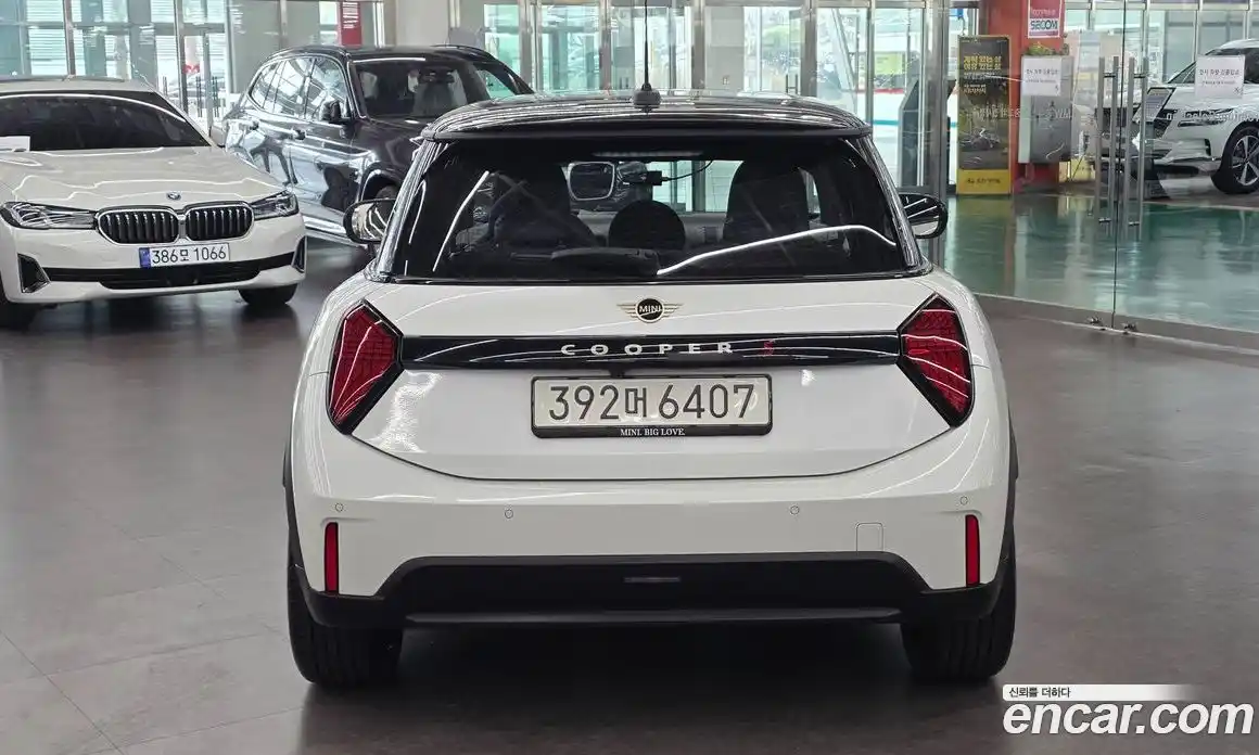 Mini Cooper 2025 2.0 Автомат в Москве № 457061, фото 4