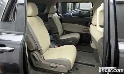 Kia Canival 2025 2.2 Автомат в Москве № 459596, миниатюра 12