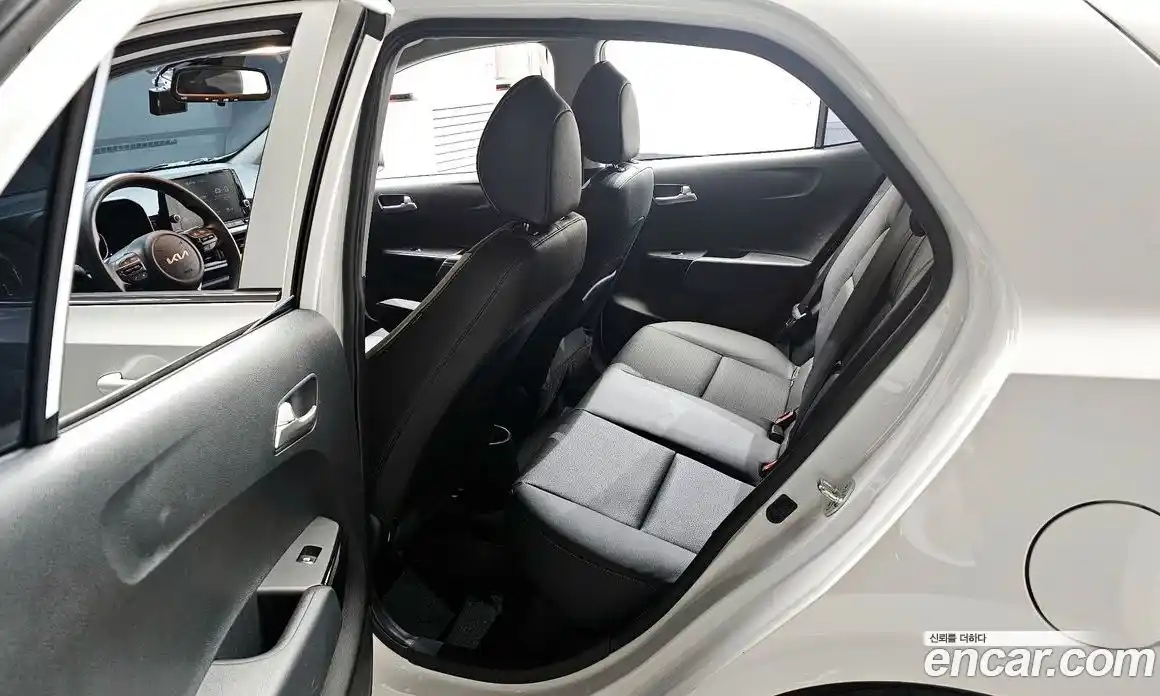 Kia Morning 2024 1.0 Автомат в Москве № 460284, фото 11