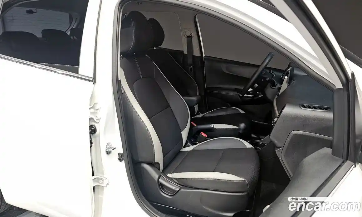 Kia Morning 2024 1.0 Автомат в Москве № 460284, фото 12