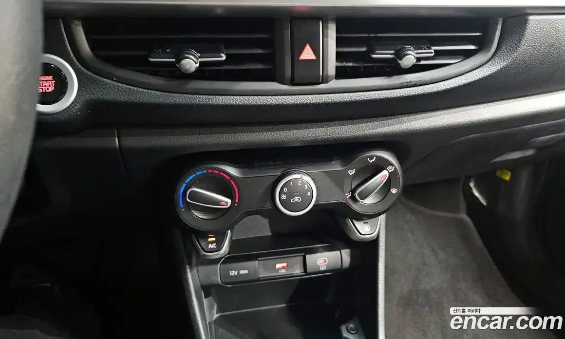 Kia Morning 2024 1.0 Автомат в Москве № 460284, фото 19