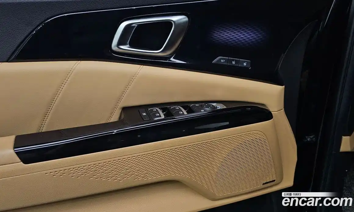 Kia Canival 2023 2.2 Автомат в Москве № 461057, фото 17