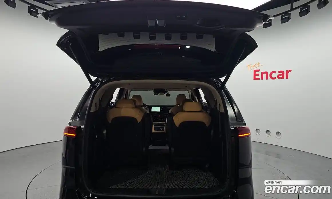 Kia Canival 2023 2.2 Автомат в Москве № 461057, фото 20