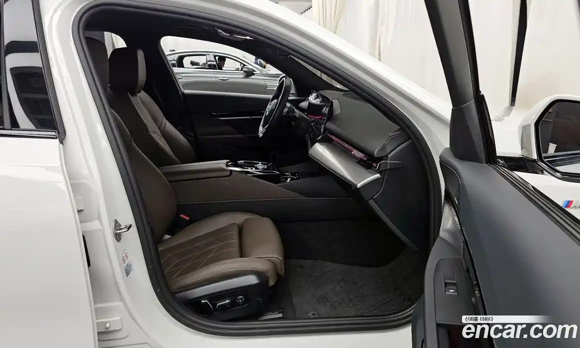 BMW 5-Series 2024 2.0 Автомат в Москве № 464080, фото 11