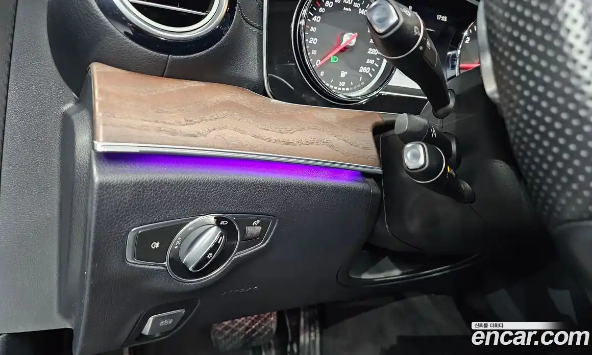 Mercedes-Benz E-Class 2017 1.9 Автомат в Москве № 467933, фото 16