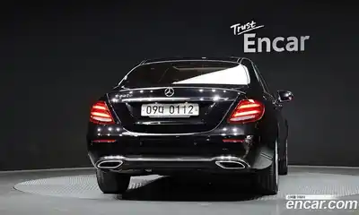 Mercedes-Benz E-Class 2017 1.9 Автомат в Москве № 467933, миниатюра 4