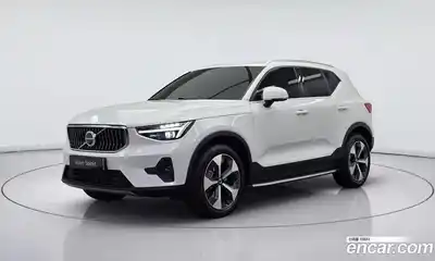 Volvo XC40, 2024