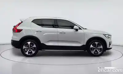 Volvo XC40 2024 2.0 Автомат в Москве № 470043, миниатюра 3