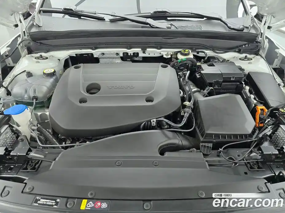 Volvo XC40 2024 2.0 Автомат в Москве № 470043, фото 6