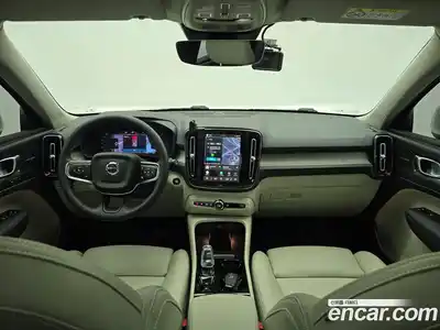 Volvo XC40 2024 2.0 Автомат в Москве № 470043, миниатюра 7