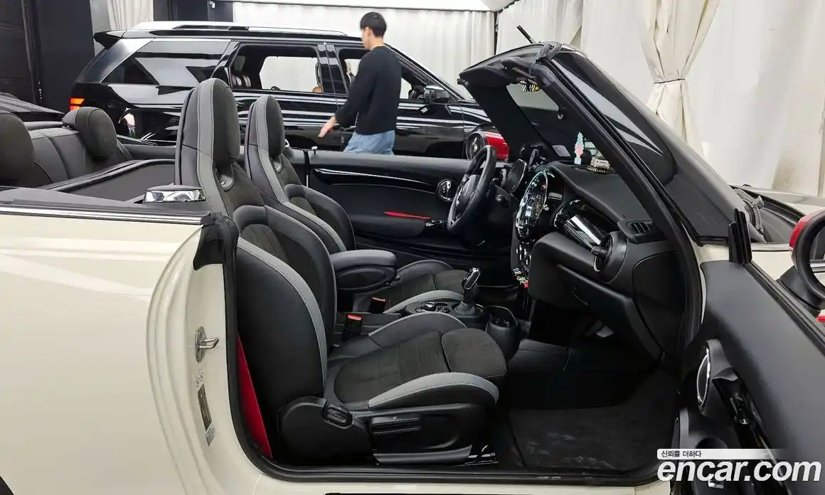 Mini Cooper Convertible 2022 2.0 Автомат в Москве № 471973, фото 11