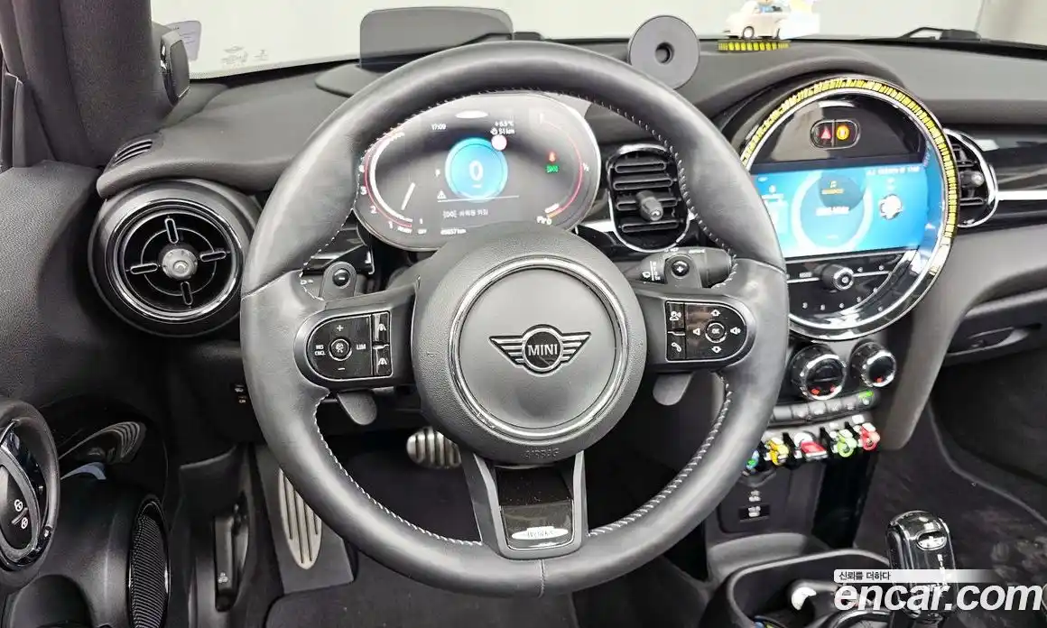 Mini Cooper Convertible 2022 2.0 Автомат в Москве № 471973, фото 13