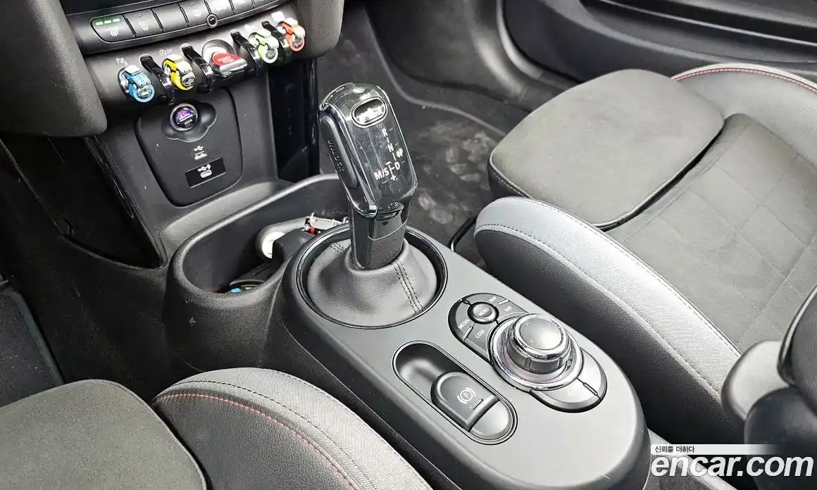 Mini Cooper Convertible 2022 2.0 Автомат в Москве № 471973, фото 9